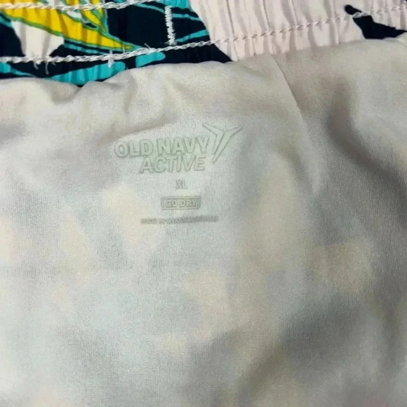 Women’s Old Navy Active Go Dry Athletic Shorts Size XL - Picture 3 of 4